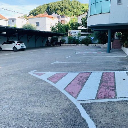 Luander Hotel Tiranë Ngoại thất bức ảnh