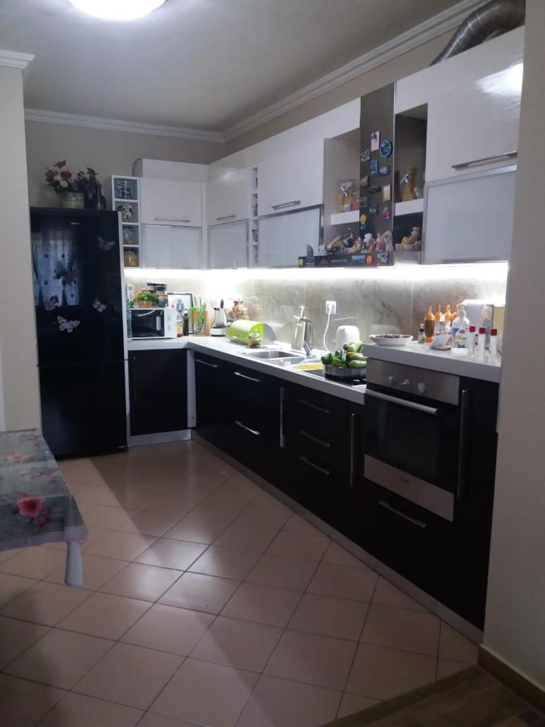 Luander Hotel Tiranë Phòng bức ảnh