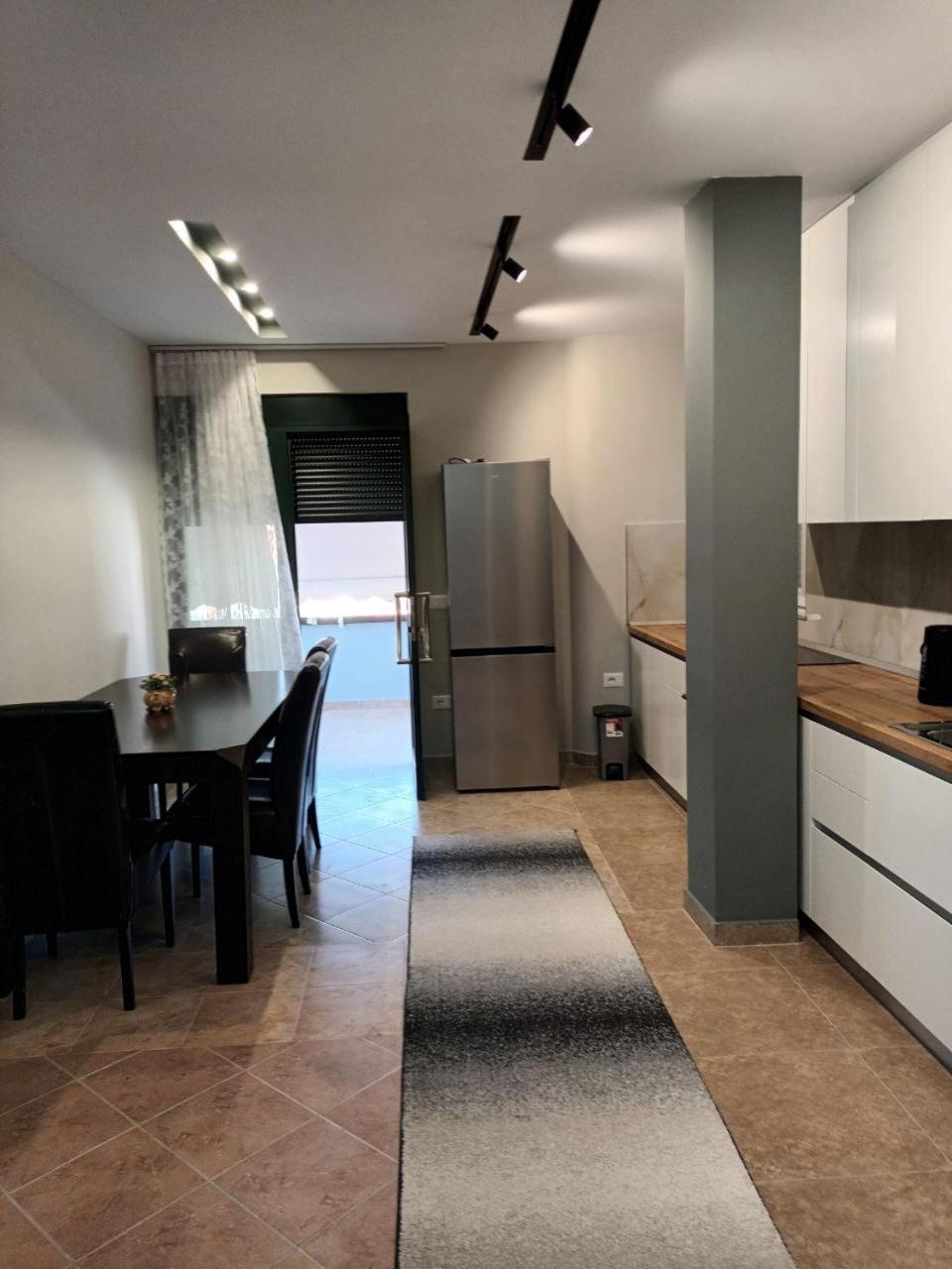 Luander Hotel Tiranë Phòng bức ảnh
