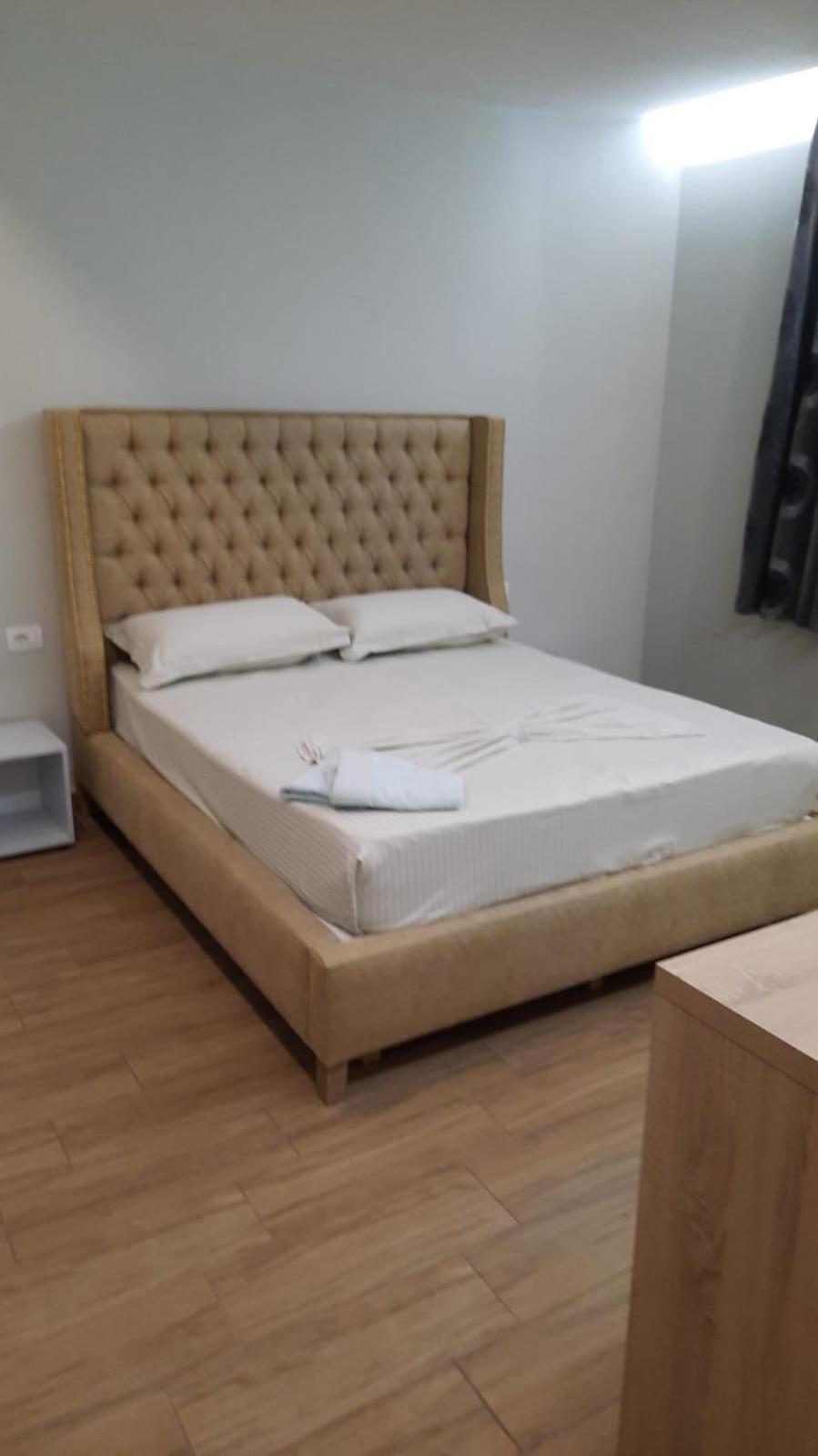 Luander Hotel Tiranë Phòng bức ảnh