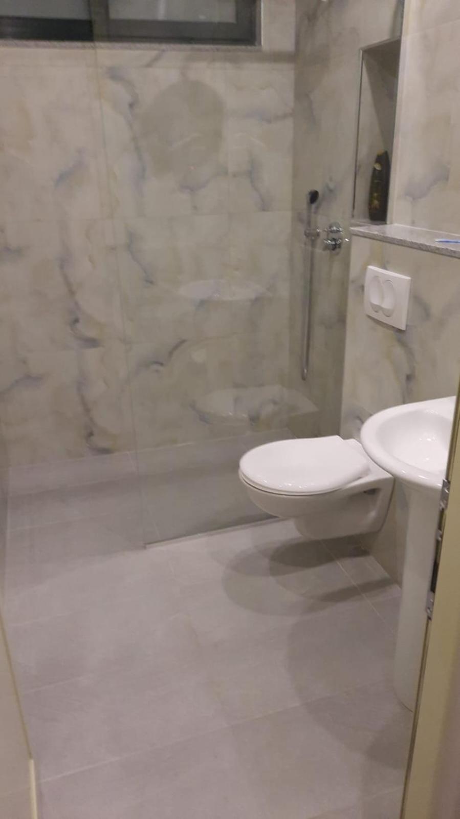 Luander Hotel Tiranë Phòng bức ảnh